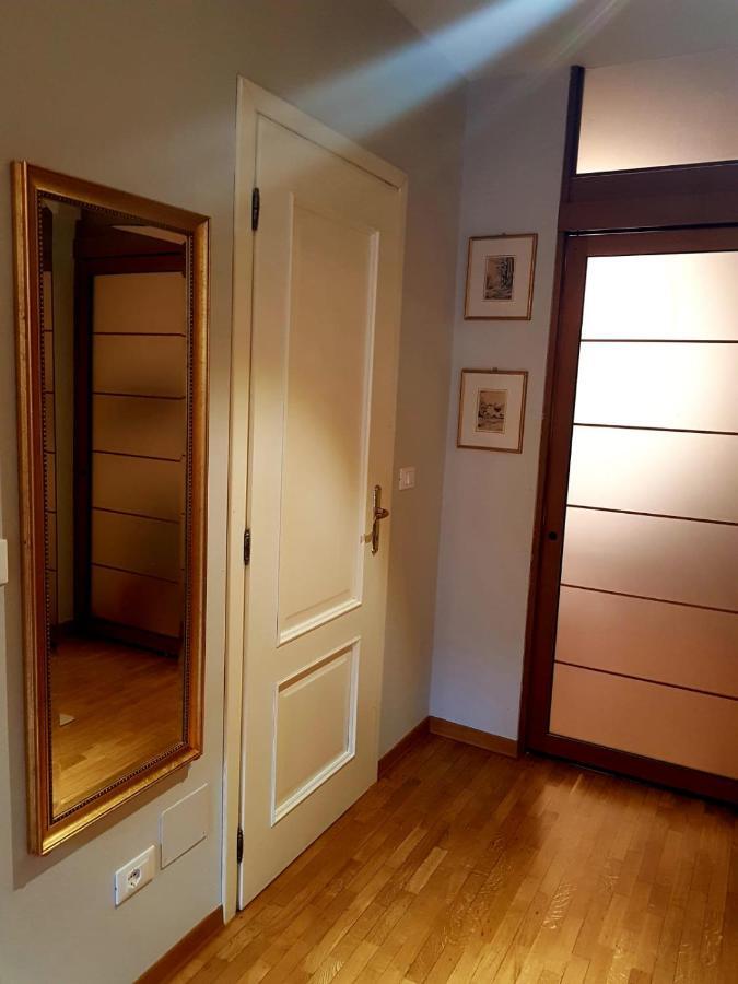Sweet Saragozza Apartment Bologna Bagian luar foto