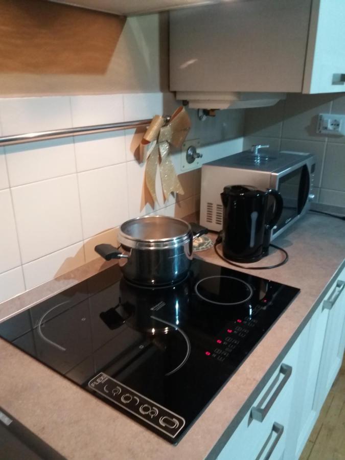 Sweet Saragozza Apartment Bologna Bagian luar foto